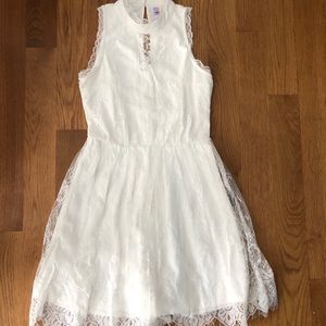 White lace dress